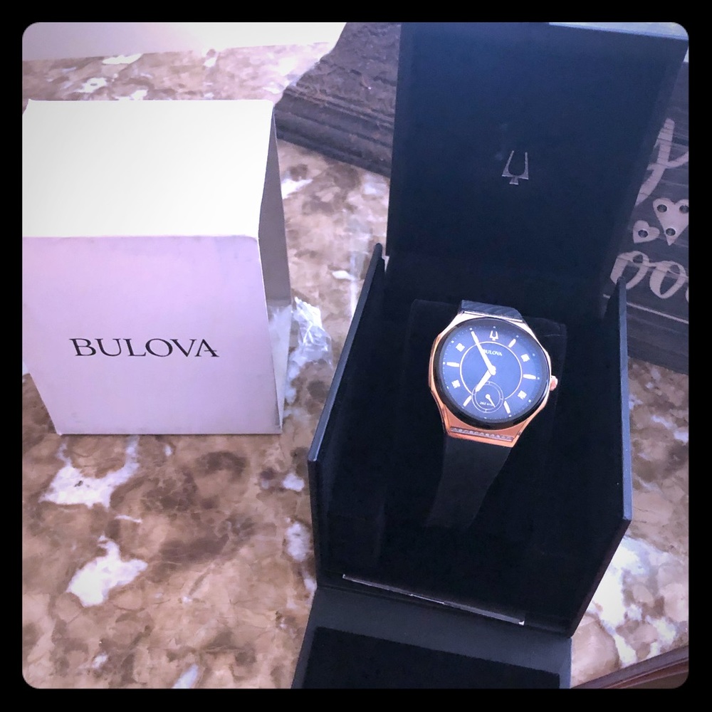 Bulova CURV WOMENS WATCH! With box !!!